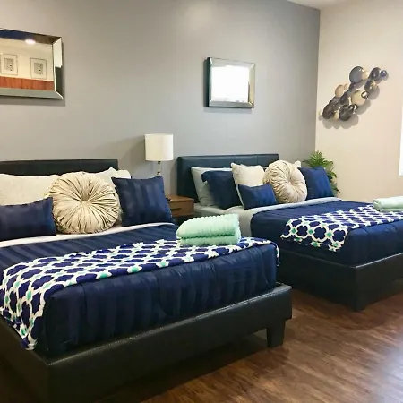 Cozy Getaway Studio In Hollywood Area Apartment